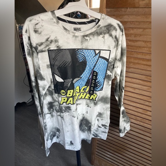 Marvel Tshirt long sleeve and old navy gray pants boys (2 Pieces) Size XL - Picture 2 of 10